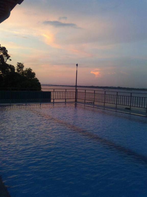 High Sky Hotel Пном Пен Екстериор снимка